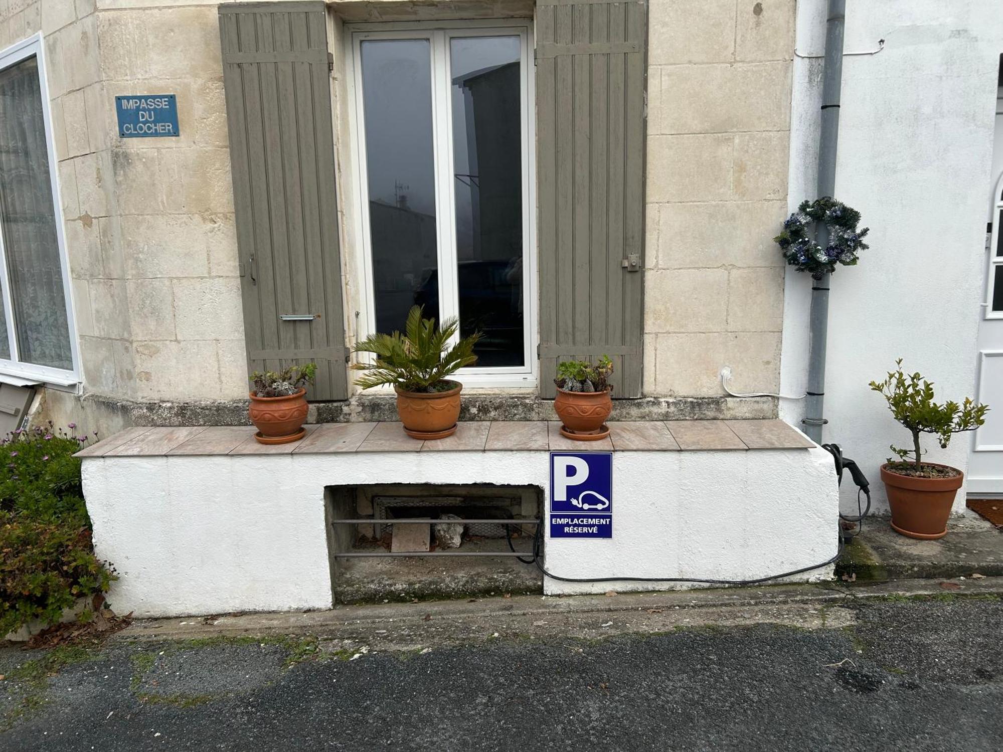 Gite Chez Gladys Chenac Saint Seurin d'Uzet Exterior photo